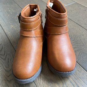 [Carters] Toddler Girl Brown Booties